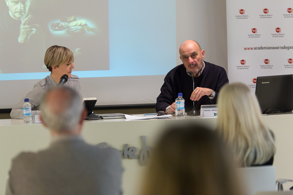 Presentación del libro ‘La Última Cena» con su autor, Miguel Ángel Almodóvar
